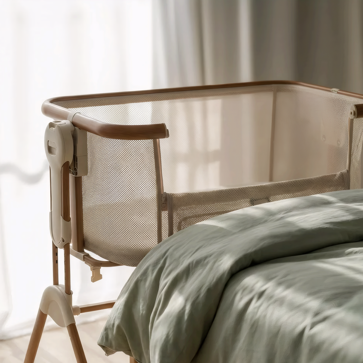 Cocoon Breeze Bedside Bassinet – Safe Co-Sleeping From Day One
